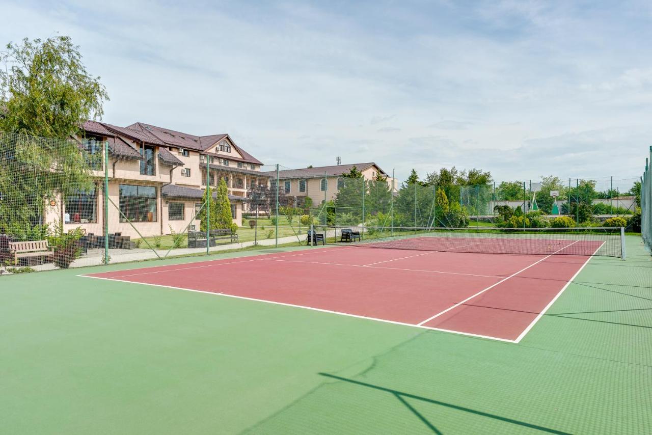 Club Insieme Grand Resort Potlogi Exterior foto